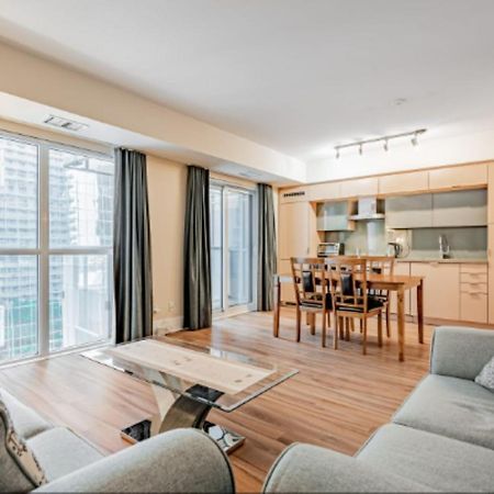 טורונטו Executive 2 Beds Near Cn Tower, Rogers Centre, Scotia Area, Business District, Entertainment District, Lakeshore מראה חיצוני תמונה