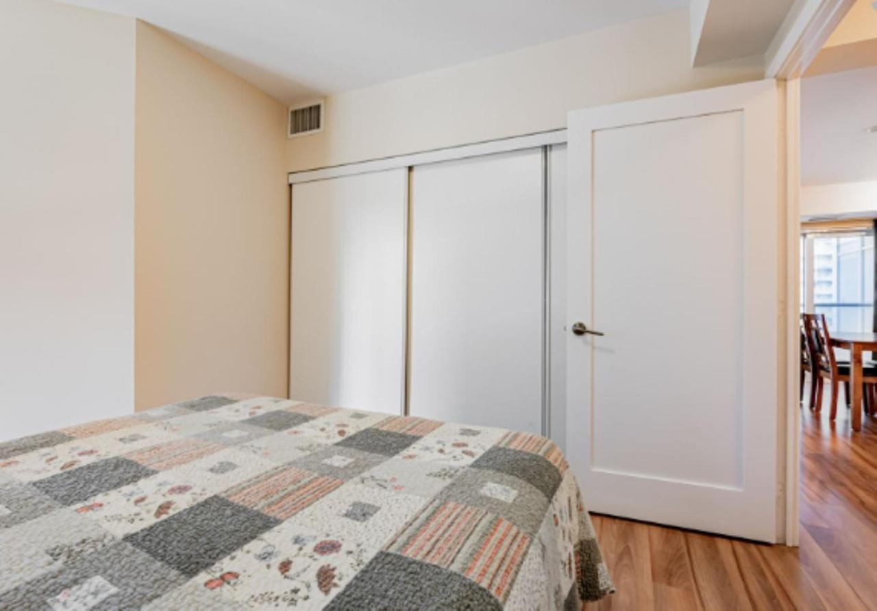 טורונטו Executive 2 Beds Near Cn Tower, Rogers Centre, Scotia Area, Business District, Entertainment District, Lakeshore מראה חיצוני תמונה