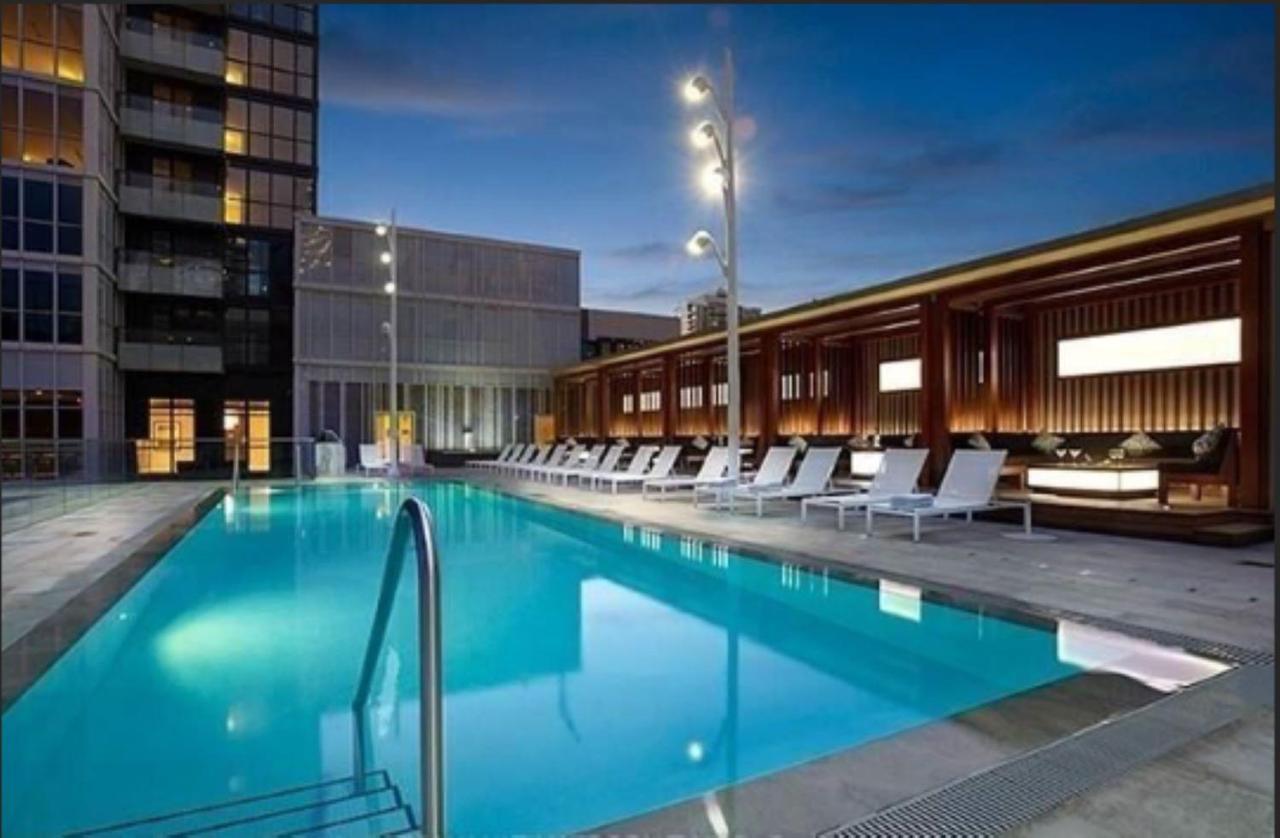 טורונטו Executive 2 Beds Near Cn Tower, Rogers Centre, Scotia Area, Business District, Entertainment District, Lakeshore מראה חיצוני תמונה