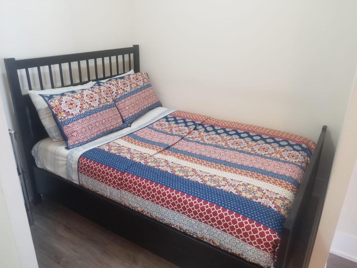 טורונטו Executive 2 Beds Near Cn Tower, Rogers Centre, Scotia Area, Business District, Entertainment District, Lakeshore מראה חיצוני תמונה